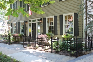 REGENT HOUSE a Cottage, GuestHouse in Niagara-on-the-Lake.  